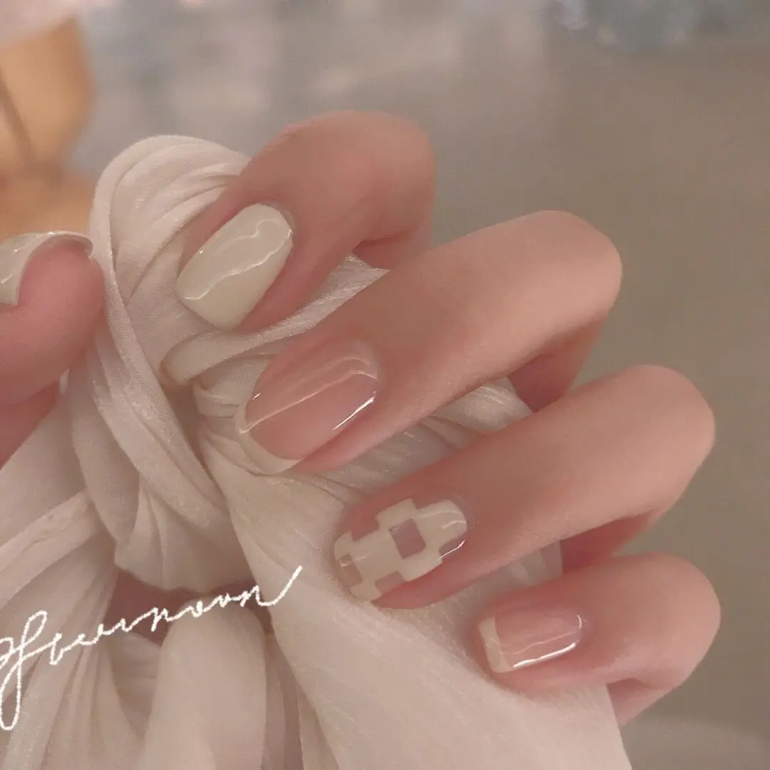 Накладка для ногтей, маленькая красная книжка, такой же сладкий и кремово-белый шахматный узор, готовый продукт для ношения ногтей
Накладка для ногтей, маленькая красная книжка, такой же сладкий и кремово-белый шахматный узор, готовый продукт для ношения ногтей