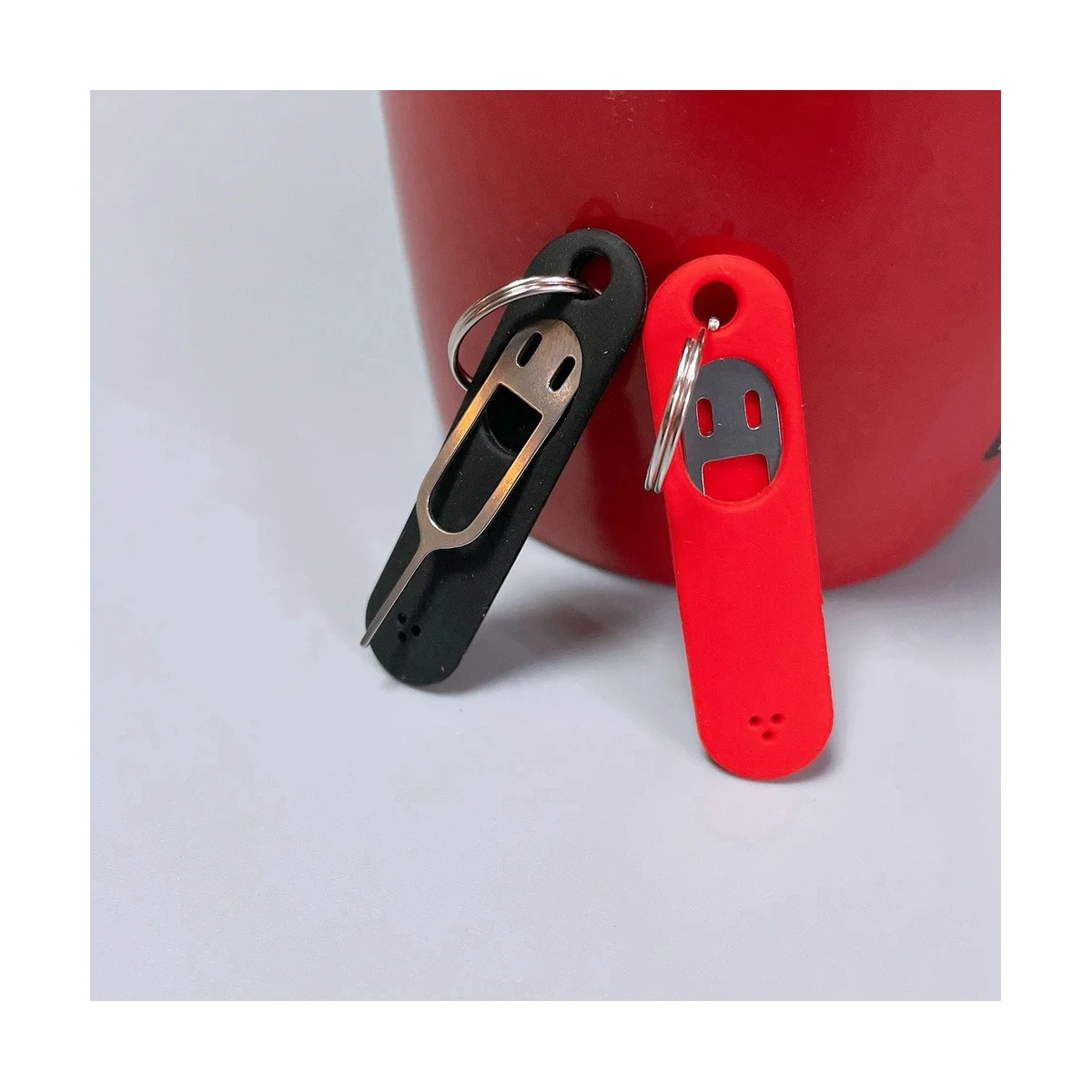 5Pcs SIM Card Removal Needle & Anti-Lost Tray Charm Split Rings Phone SIM Card Storage Case Ejecter Tool Needles Black
5Pcs SIM Card Removal Needle & Anti-Lost Tray Charm Split Rings Phone SIM Card Storage Case Ejecter Tool Needles Black