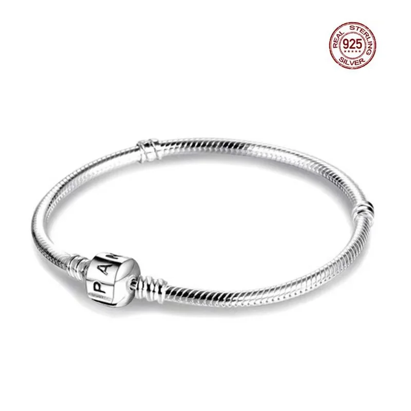 New 925 Sterling Silver Exquisite Shiny Square Letter Buckle Snake Bone Bracelet Women's Charm Classic Jewelry Jewelry 
New 925 Sterling Silver Exquisite Shiny Square Letter Buckle Snake Bone Bracelet Women's Charm Classic Jewelry Jewelry