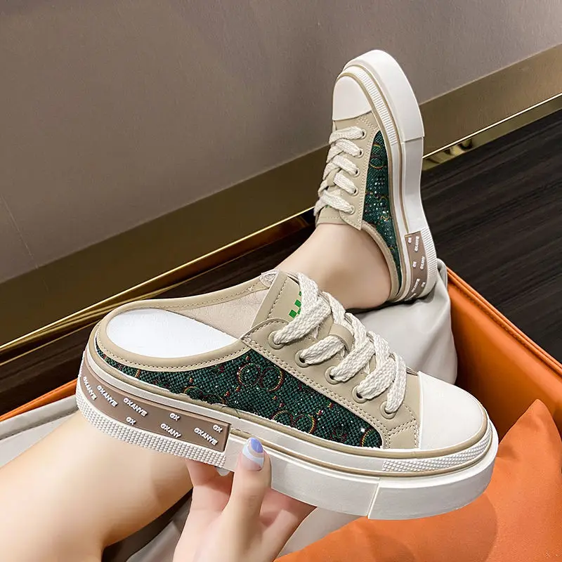 2023 Fashion Women Printed Canvas Shoes Casual Female Anti-Slip Vulcanize Platform Sneakers Ladies Summer Platform Walking Flats
2023 Fashion Women Printed Canvas Shoes Casual Female Anti-Slip Vulcanize Platform Sneakers Ladies Summer Platform Walking Flats
