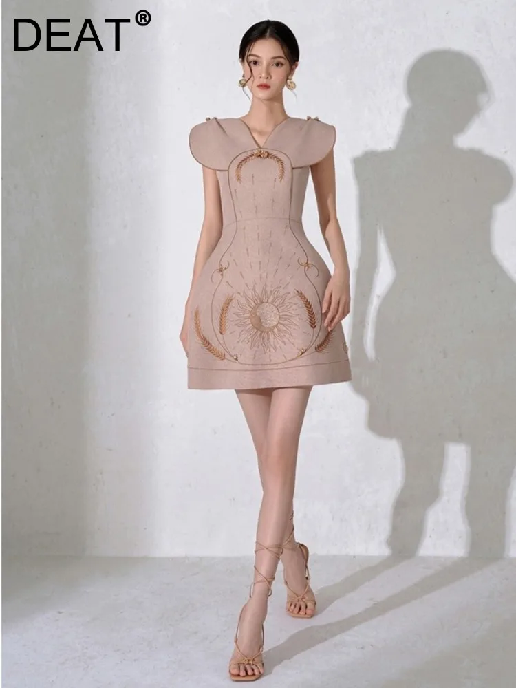 DEAT Elegant Dress Embroidery Sleeveless Zipper Slim Waist A-line Women's Evening Party Dresses 2024 Spring New Fashion 35Z286
DEAT Elegant Dress Embroidery Sleeveless Zipper Slim Waist A-line Women's Evening Party Dresses 2024 Spring New Fashion 35Z286