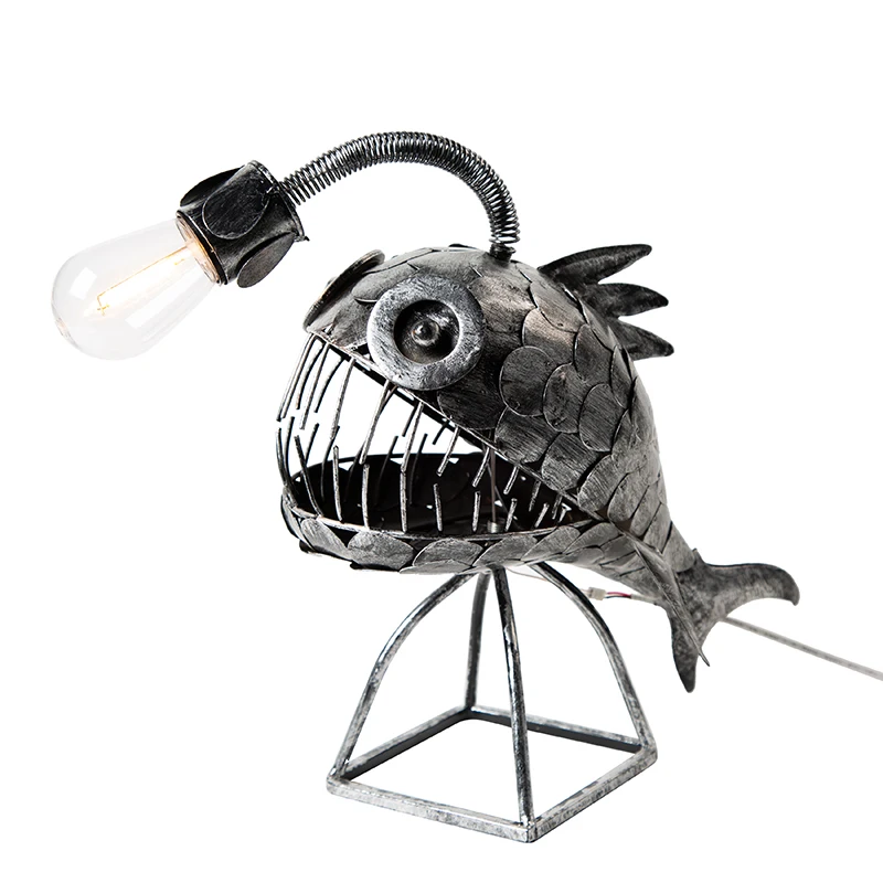 Rustic Angler Fish Lamp USB Rechargeable Desktop Metal Light Desktop Lamp Night Light Realistic Teeth Anglerfish Craft Ornament
Rustic Angler Fish Lamp USB Rechargeable Desktop Metal Light Desktop Lamp Night Light Realistic Teeth Anglerfish Craft Ornament