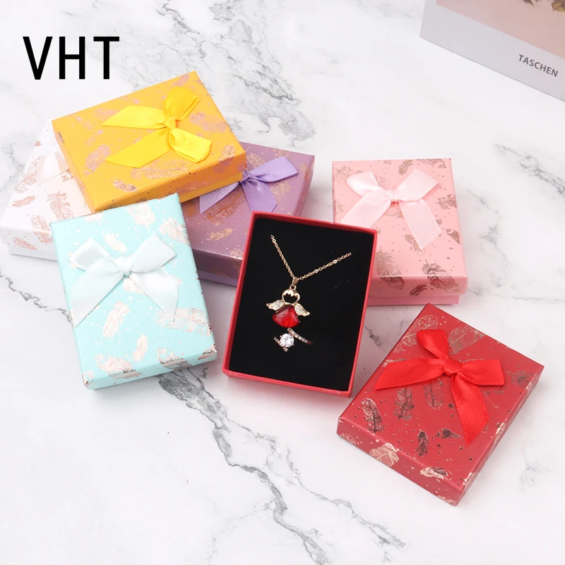 Multi-color Bow Design For Earrings Ring Box Stud Earrings Jewelry Gift Box Display Paper Party Packaging Wholesale
Multi-color Bow Design For Earrings Ring Box Stud Earrings Jewelry Gift Box Display Paper Party Packaging Wholesale