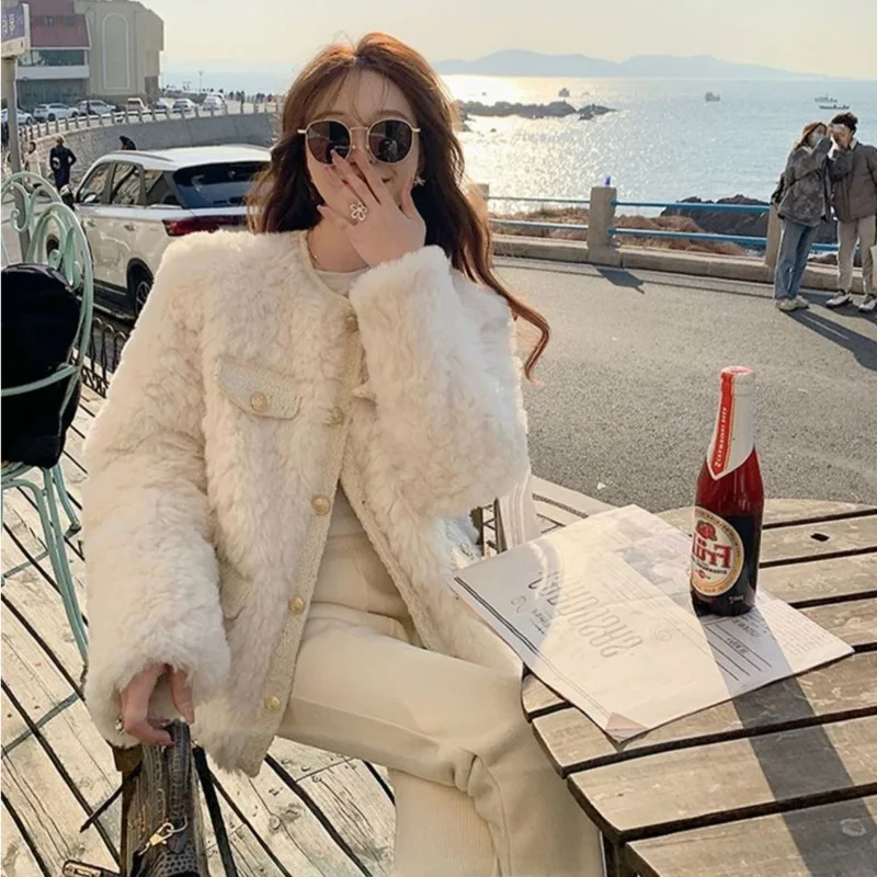 

Korean Fashion Lamb Wool French Style Coat Elegant Chic Faux Fur Jacket For Women Winter Furry Fluffy Plush Outerwear Streetwear