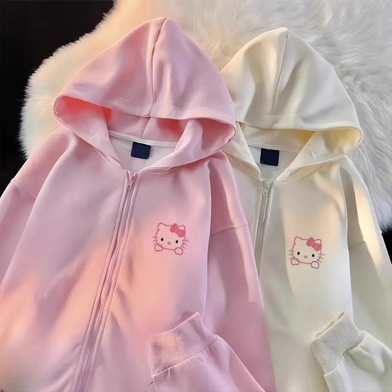 Новинка, милый Свитшот Sanrio с аниме Hello Kittys, Осень-зима, уличная теплая утепленная одежда с капюшоном для студентов, подарок для девочек
Новинка, милый Свитшот Sanrio с аниме Hello Kittys, Осень-зима, уличная теплая утепленная одежда с капюшоном для студентов, подарок для девочек