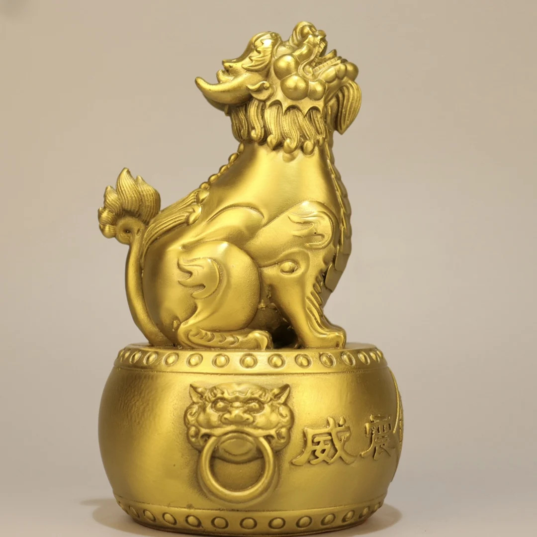 8"Tibet Temple Collection Old Brass Wangtian Roar Weizhen Bafang Statue Divine beast sitting drum Base Amass wealth Town house
8"Tibet Temple Collection Old Brass Wangtian Roar Weizhen Bafang Statue Divine beast sitting drum Base Amass wealth Town house
