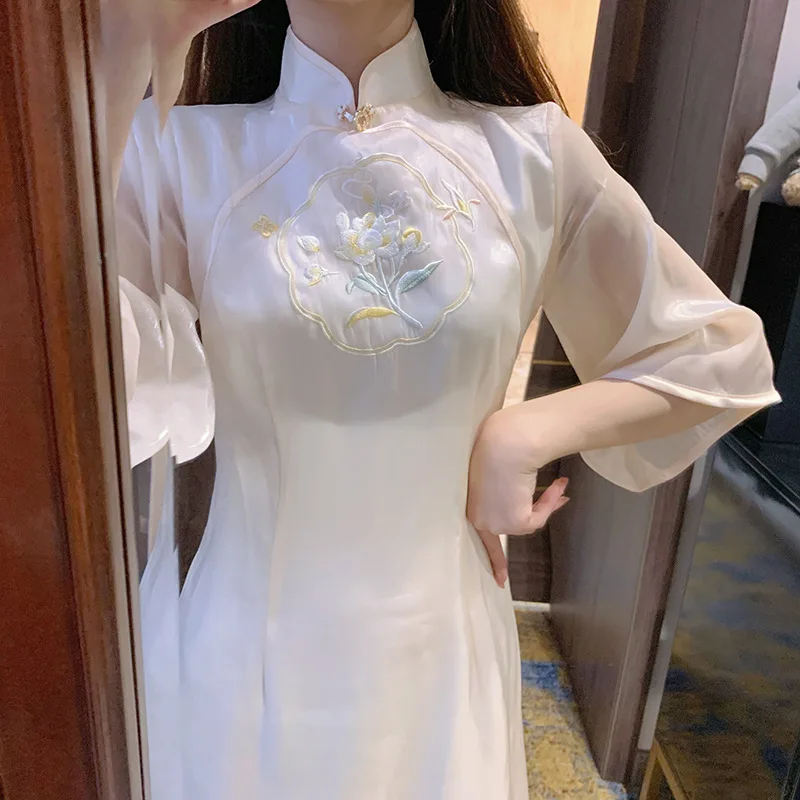 2023 Beige Summer Women Cheongsam Embroidery Slim Chinese Style Dress Vintage Casual Elegant Long Dresses
2023 Beige Summer Women Cheongsam Embroidery Slim Chinese Style Dress Vintage Casual Elegant Long Dresses