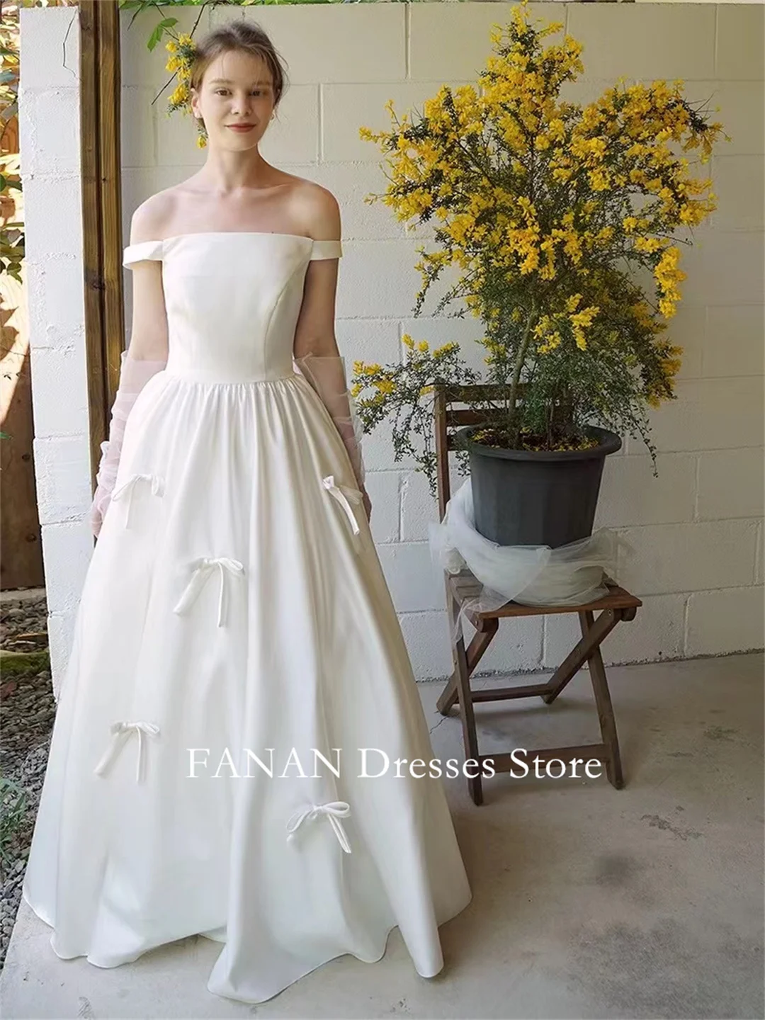 

FANAN Off Shoulder Puff Sleeves Korea Ivory Satin A-Line Corset Wedding Dresses 웨딩드레스 Custom Made Pretty Bride Gowns Plus Size