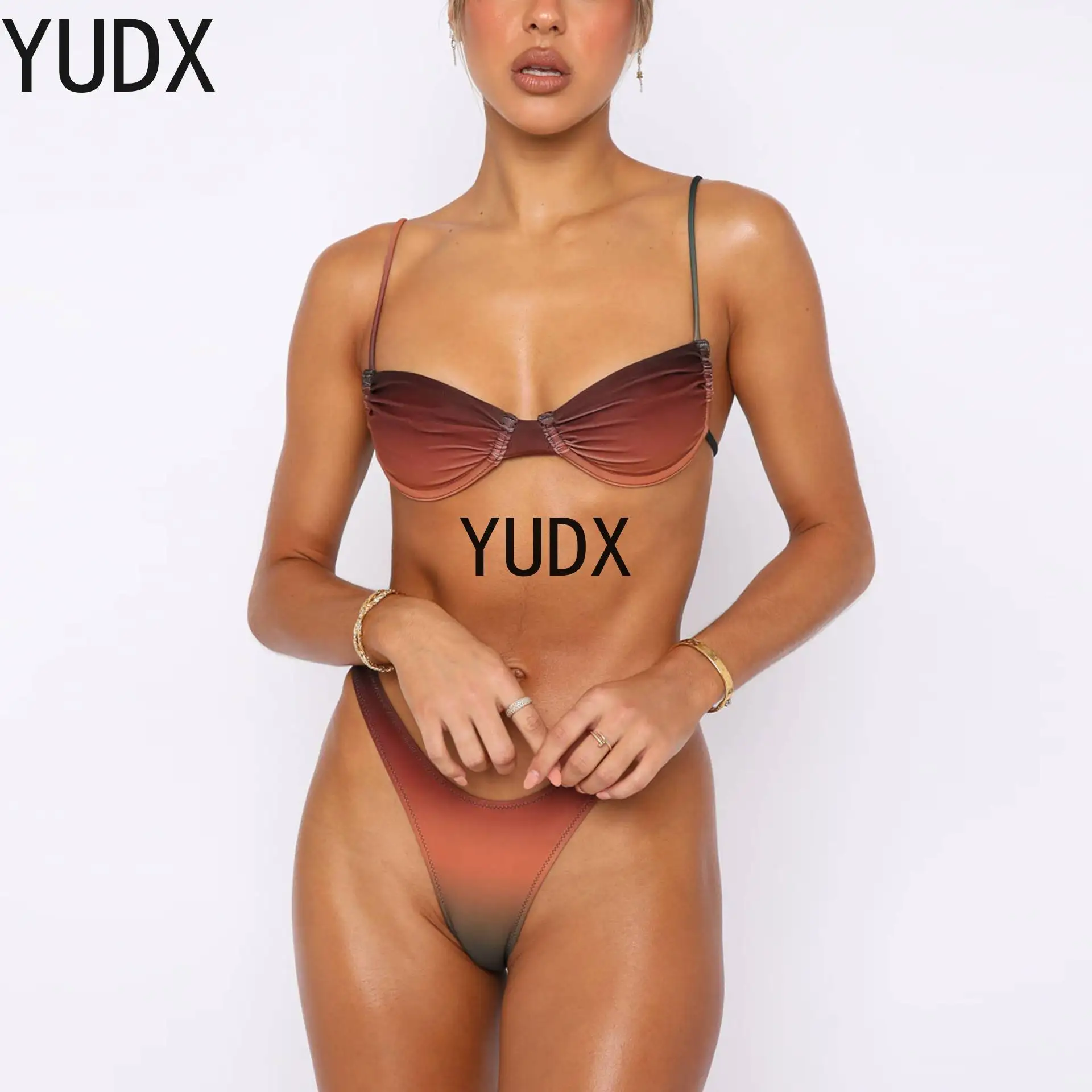 Wonmen`s Shoulder Strap Low Waist Bikini Set Ladies Gradient Sexy Lace Up Two-piece Beachwear 2023 Swimsuit Tankini Swimsuits
Wonmen`s Shoulder Strap Low Waist Bikini Set Ladies Gradient Sexy Lace Up Two-piece Beachwear 2023 Swimsuit Tankini Swimsuits
