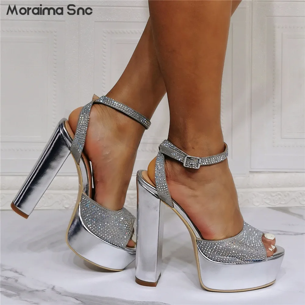 Silver Rhinestone Platform Sandals Round Toe Thick High Heels Sexy Large Size Sandals Banquet Fashion High Heel Sandals
Silver Rhinestone Platform Sandals Round Toe Thick High Heels Sexy Large Size Sandals Banquet Fashion High Heel Sandals