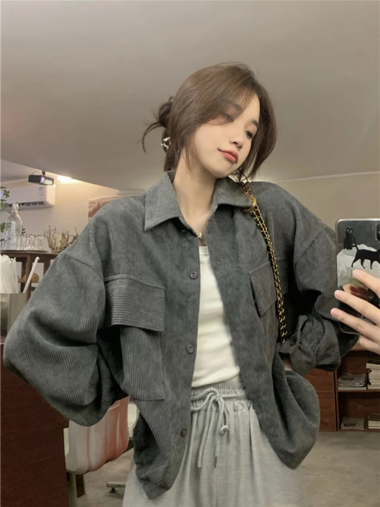 Korean Fashion Vintage Short Corduroy Shirt Fall Winter 2022 Single Breasted Lapel Loose Long Sleeve Drawstring Blouses Femme
Korean Fashion Vintage Short Corduroy Shirt Fall Winter 2022 Single Breasted Lapel Loose Long Sleeve Drawstring Blouses Femme