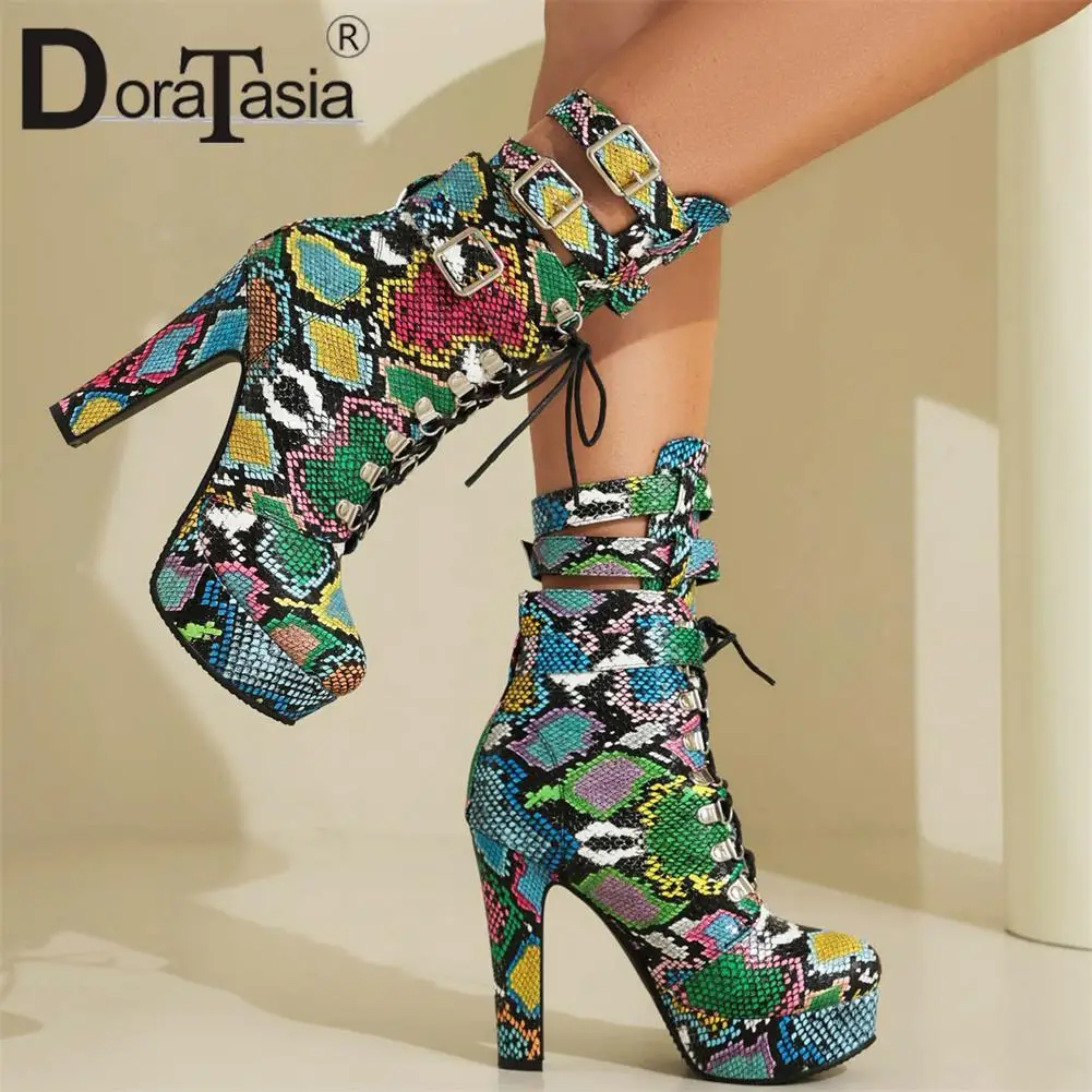 Plus Size 48 Brand New Female Thick High Heels Ankle Boots Fashion Buckle Colorful Platform women's Boots Party Sexy Shoes Woman
Plus Size 48 Brand New Female Thick High Heels Ankle Boots Fashion Buckle Colorful Platform women's Boots Party Sexy Shoes Woman