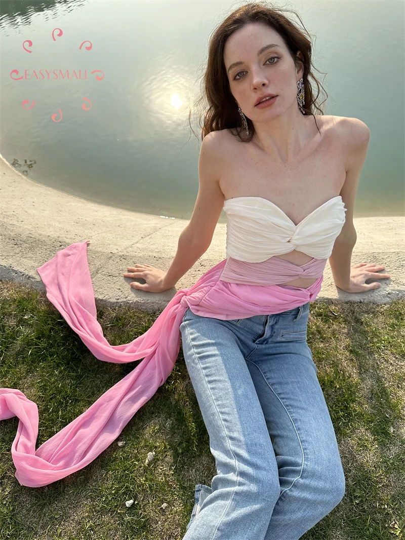 Easysmall Thai niche Colorful Contrast Bra Top Sexy Spicy Girl Hollow Out Button Design Sense Dating Top Streetwear Female
Easysmall Thai niche Colorful Contrast Bra Top Sexy Spicy Girl Hollow Out Button Design Sense Dating Top Streetwear Female