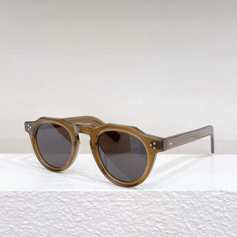 Classical Fashionable Luxury Designer M12 Round Premium Jelly Colors Acetate Sunglasses Outdoors Style Unisex Glasses A+
Classical Fashionable Luxury Designer M12 Round Premium Jelly Colors Acetate Sunglasses Outdoors Style Unisex Glasses A+