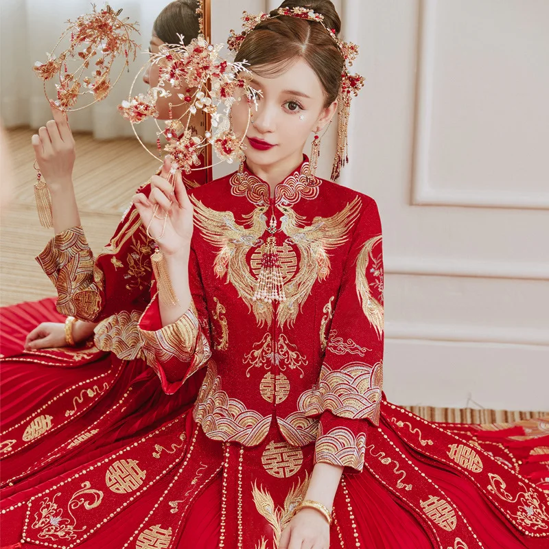 

Bride Red Phoenix Embroidery Wedding Dress Elegant Mandarin Collar Cheongsam Marriage Set Toast Clothing