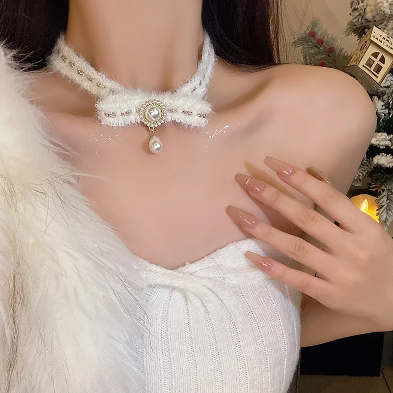 

Imitation Pearl Plush Bowknot Collares Choker Necklace for Women New Fashion Light Luxury Collarbone Chain Accessories Jewelry