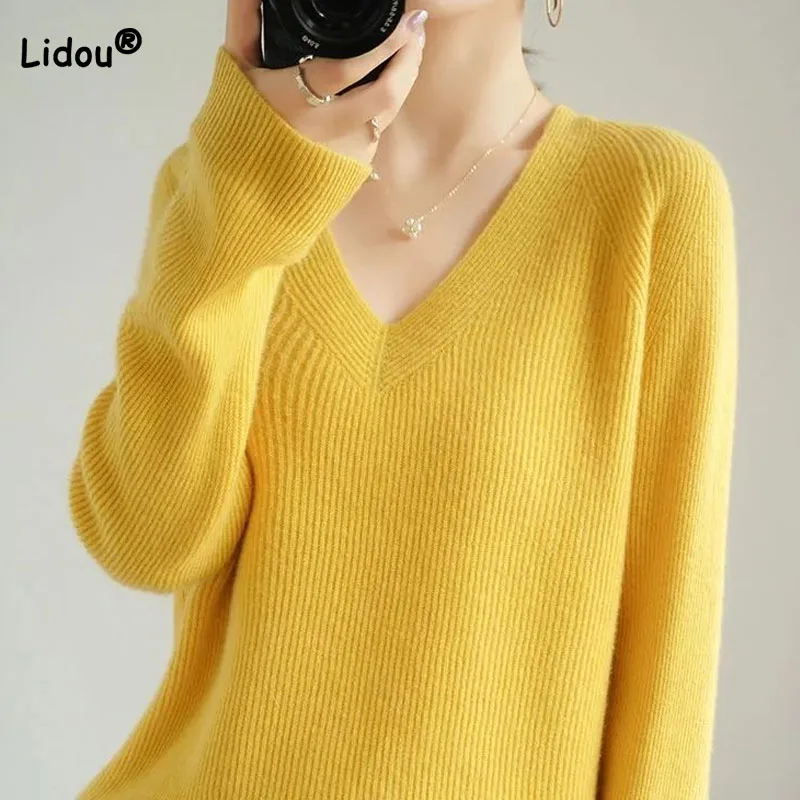Fashion All-match Female V-Neck Solid Color Sweaters Autumn Winter Simplicity Elegant Long Sleeve Knitted Tops Women's Clothing
Fashion All-match Female V-Neck Solid Color Sweaters Autumn Winter Simplicity Elegant Long Sleeve Knitted Tops Women's Clothing