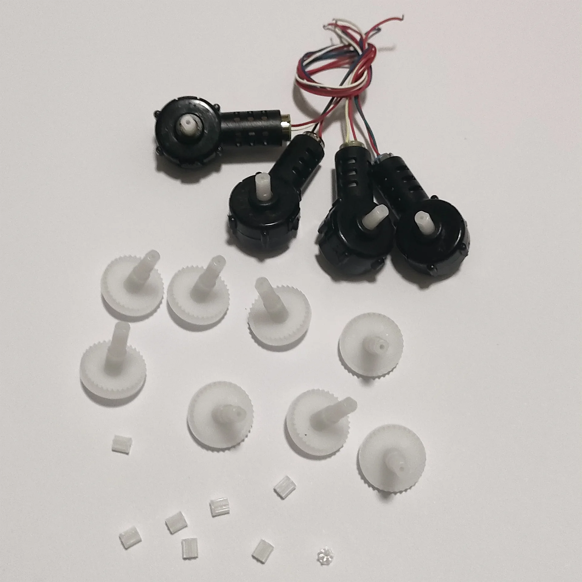 Комплект запасных частей для дрона E88, База двигателя с двигателем, большой Шестеренчатый двигатель, запчасти для квадрокоптера на дистанционном управлении
Комплект запасных частей для дрона E88, База двигателя с двигателем, большой Шестеренчатый двигатель, запчасти для квадрокоптера на дистанционном управлении