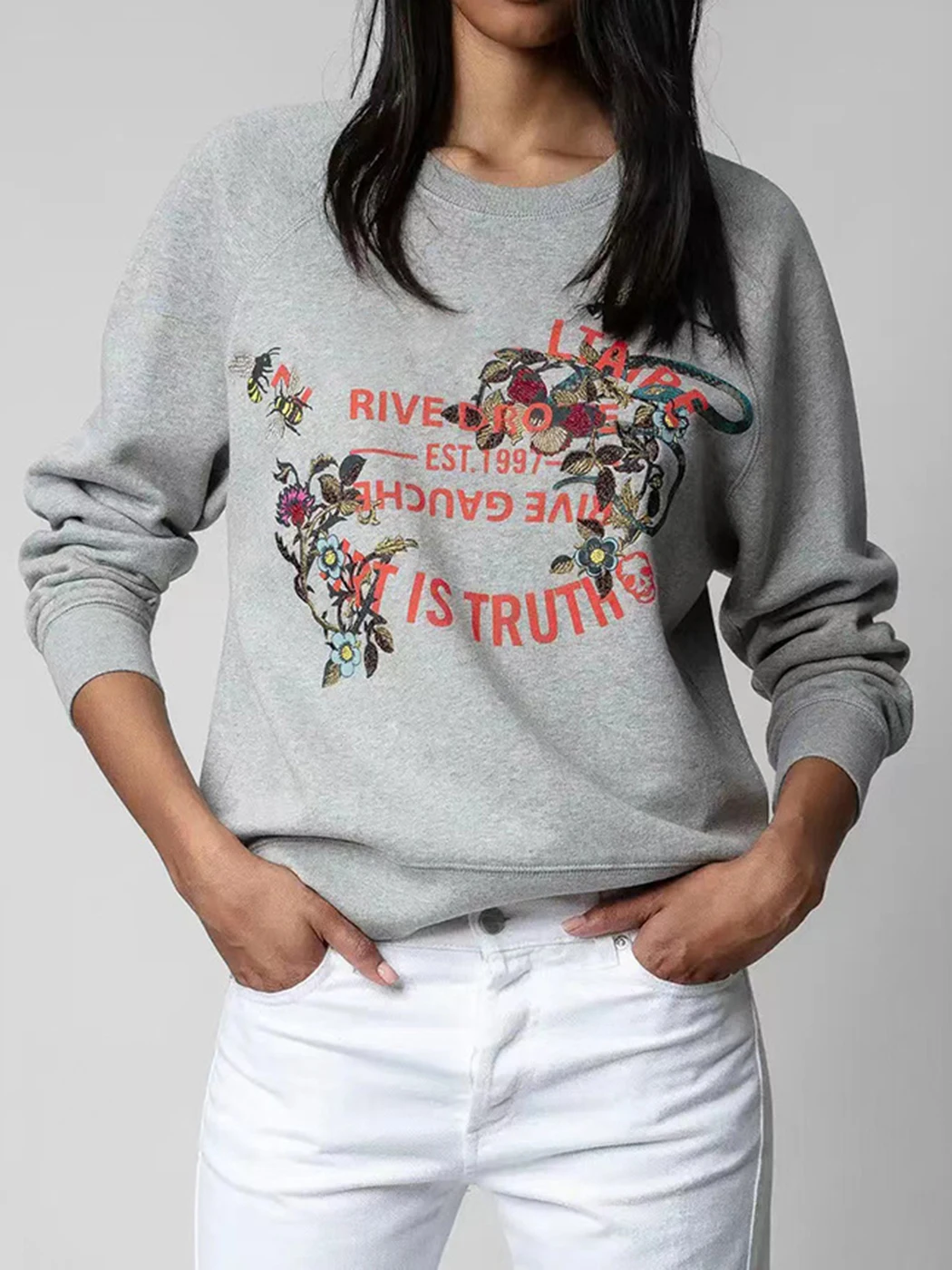Floral Embroidery Letter Sweatshirt Women 2023 Spring Autumn Pullover Casual Streetwear Sweatshirts Pull Hoodies Tops Female
Floral Embroidery Letter Sweatshirt Women 2023 Spring Autumn Pullover Casual Streetwear Sweatshirts Pull Hoodies Tops Female
