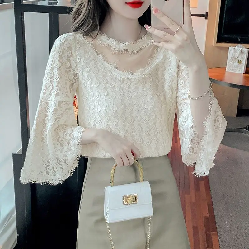 

2023 New Spring and Summer Fashion Style Design Sense Round Neck Commuting Simple 7/4 Flare Sleeve Casual Vacation Shirt