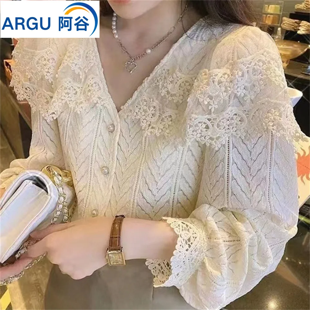 

Autumn V Neck Hollow Out Stitching Elegant Blouse French Sweet Lace Shirt Women Vintage New Long Sleeve Apricot Loose Tops Women