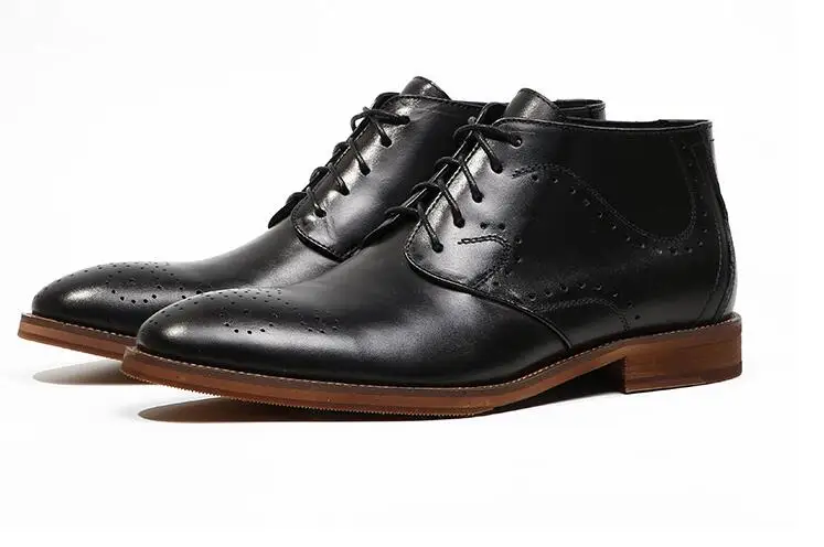 Winter Korean Brogue boots pointed toes Men boots Genuine Leather Fashion breathable outdoors Ankle Lace up Men's Boots
Winter Korean Brogue boots pointed toes Men boots Genuine Leather Fashion breathable outdoors Ankle Lace up Men's Boots