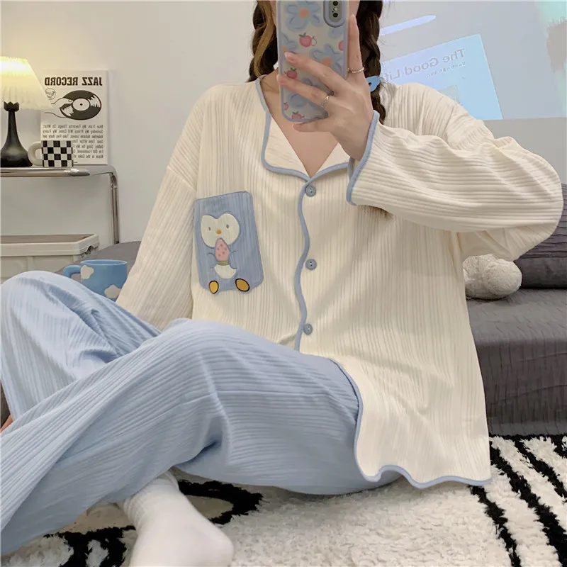 New women's longsleeve trousers pyjamas Korean version cute cartoon lapel cardigan home clothes
New women's longsleeve trousers pyjamas Korean version cute cartoon lapel cardigan home clothes