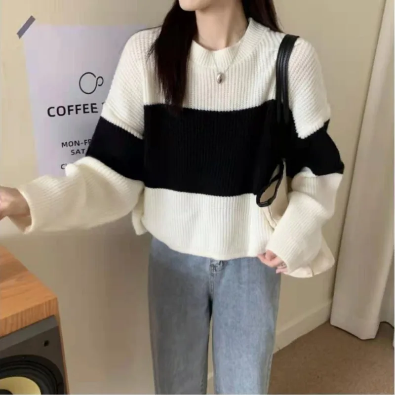 Pullover Women Autumn Fashion Sweater Versatile Long Sleeve Slim Korean Fashion Knitwear Jumper Casual Thickened Warm Sweater
Pullover Women Autumn Fashion Sweater Versatile Long Sleeve Slim Korean Fashion Knitwear Jumper Casual Thickened Warm Sweater