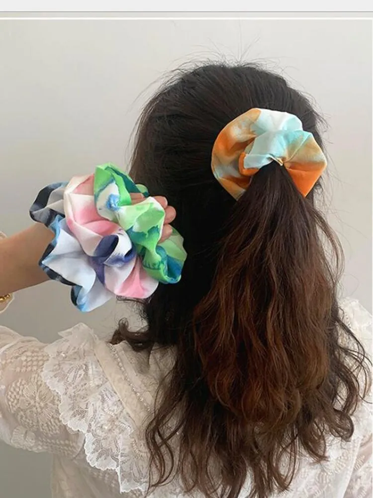 Fashion Woman Scrunchies Korean Elegant Girl Hair Ties Starry Sky Rainbow Pattern Hair Bands Elastic Female Hair Accessories
Fashion Woman Scrunchies Korean Elegant Girl Hair Ties Starry Sky Rainbow Pattern Hair Bands Elastic Female Hair Accessories