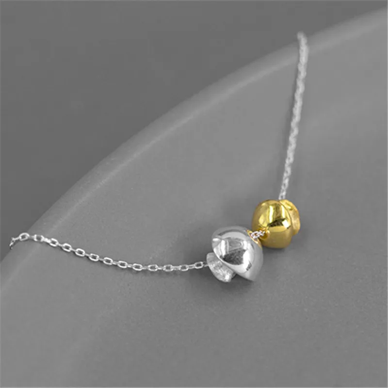 S925 silver fresh and beautiful, small, exquisite and lovely jellyfish necklace is suitable for women's fashion party gifts
S925 silver fresh and beautiful, small, exquisite and lovely jellyfish necklace is suitable for women's fashion party gifts