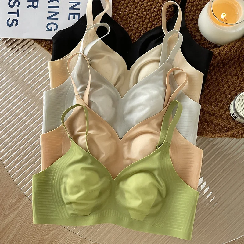 Ultrathin model of rabbit ears natural underwear show small ice chest silk crystal bra cover cup non-trace jelly
Ultrathin model of rabbit ears natural underwear show small ice chest silk crystal bra cover cup non-trace jelly