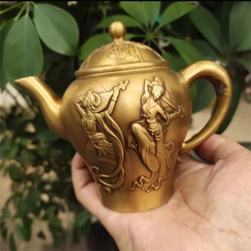 

Brass Flying Fairy Tea Pot Wine Pot, Exquisite home furnishings of classical handicrafts, Auspicious decorations