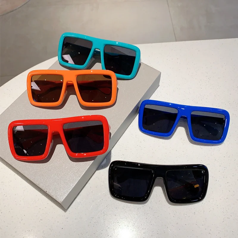 

Vintage Square Sunglasses Women Men Fashion Luxury Brand Designer Solid Color UV400 Shades Sun Glasses Outdoor Travel Goggles