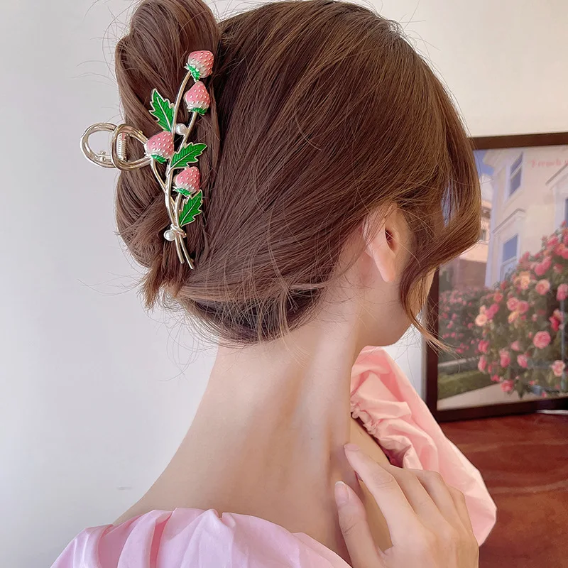 Fashion Strawberry Hair Claw for Women Girls Clamps Hair Crab Metal Ponytail Large Hair Clip Claw Accessories Headwear Tiara
Fashion Strawberry Hair Claw for Women Girls Clamps Hair Crab Metal Ponytail Large Hair Clip Claw Accessories Headwear Tiara
