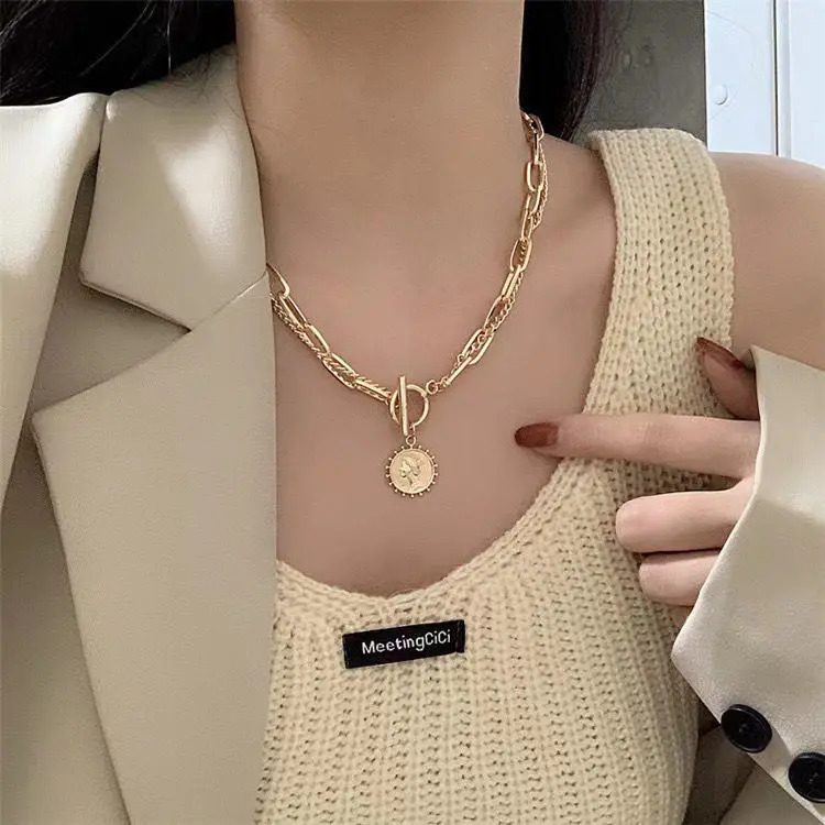 

Double Layer Necklace 2023 New Female Niche Design Ins Trend Internet Celebrity Cold Style Beauty Avatar Clavicle Chain