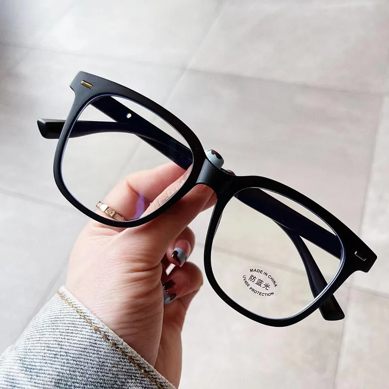 Simple Style Women's Eyeglasses Frame TR90 Material Blue Light Blocking Men Women Glasses New Style Woman Glasses Frames
Simple Style Women's Eyeglasses Frame TR90 Material Blue Light Blocking Men Women Glasses New Style Woman Glasses Frames