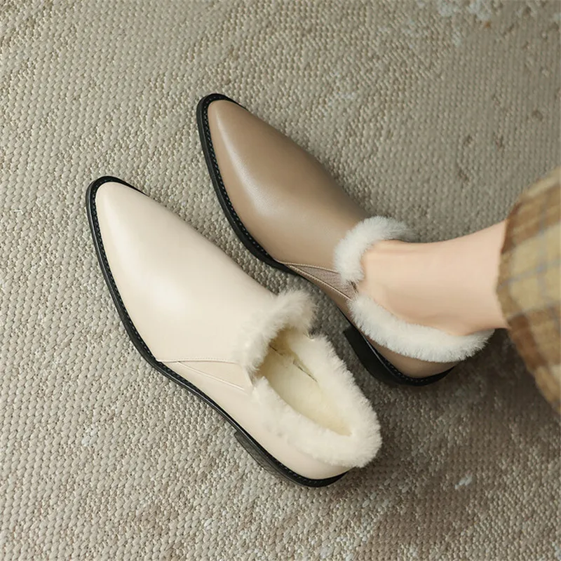 New Autumn Winter Genuine Leather Loafers Woman Shoes Chunky Heel Pointed Toe Shoes for Women Wool Women Pumps Casual High Heels
New Autumn Winter Genuine Leather Loafers Woman Shoes Chunky Heel Pointed Toe Shoes for Women Wool Women Pumps Casual High Heels