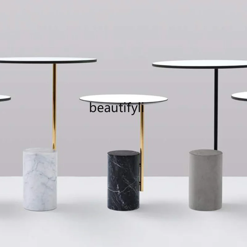 

Мраморный боковой столик, маленький круглый стол, модный простой угловой столик для дивана, боковой столик, белый семейный роскошный кофейный столик для маленькой квартиры
