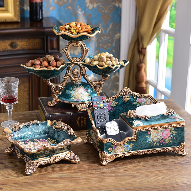 European creative living room, American multi-function tissue box, classical household luxury, retro drawer decoration
European creative living room, American multi-function tissue box, classical household luxury, retro drawer decoration