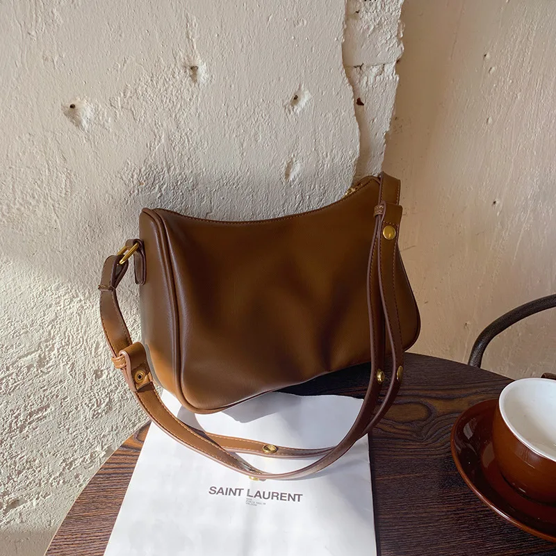 Soft Armpit Baguette Bag Women's 2023 Autumn and Winter New Casual and Versatile Tide One-shoulder Crossbody Women's Bag
Soft Armpit Baguette Bag Women's 2023 Autumn and Winter New Casual and Versatile Tide One-shoulder Crossbody Women's Bag