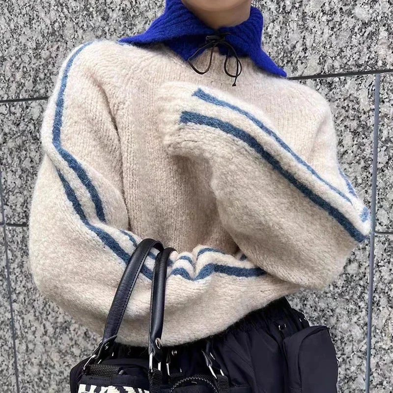 Women Early Spring Trend Line Contrasting Side Stripe Knitted Round Neck Pullover Off-shoulder Casual Sweater New
Women Early Spring Trend Line Contrasting Side Stripe Knitted Round Neck Pullover Off-shoulder Casual Sweater New