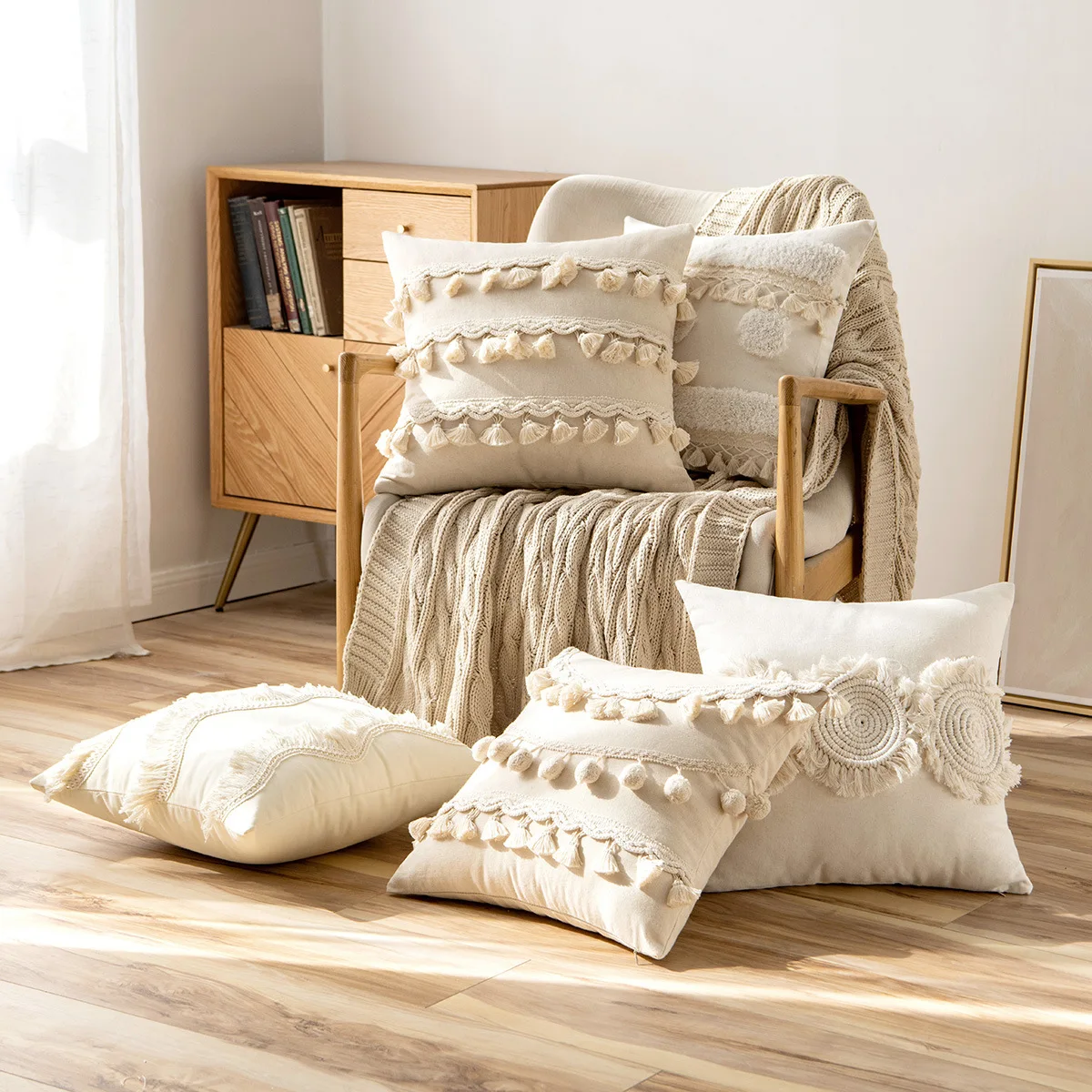 Boho Cushion Cover Nordic Lace Furballs Fringe Simple Lumbar Beige Decoration Pillow Cover for Sofa BedHome Couch Decorative
Boho Cushion Cover Nordic Lace Furballs Fringe Simple Lumbar Beige Decoration Pillow Cover for Sofa BedHome Couch Decorative