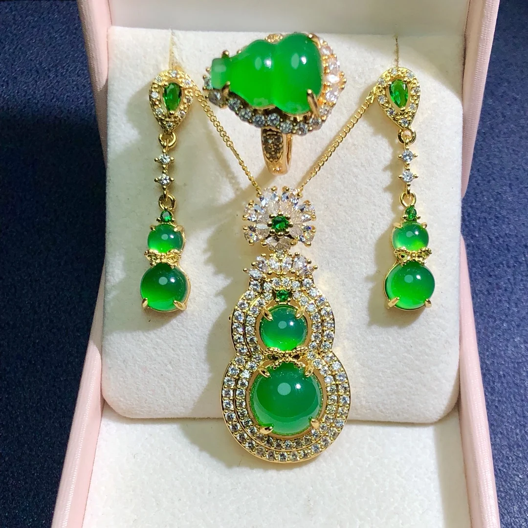 Natural chrysoprase 925 silver gold-plated inlaid necklace ring earrings gourd set of 3 women's gifts
Natural chrysoprase 925 silver gold-plated inlaid necklace ring earrings gourd set of 3 women's gifts
