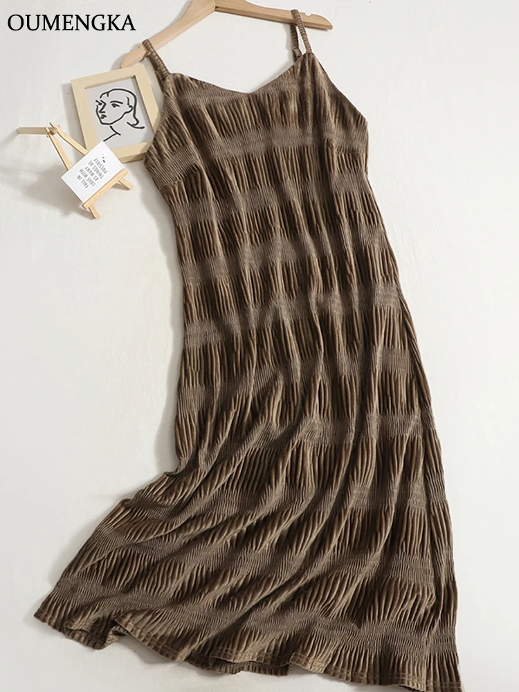 OUMENGKA New Vintage Women Spaghetti Strap Velvet Folds Dress Sexy Bodycon Bandage Knee Length Party Dresses Verano Vestidos
OUMENGKA New Vintage Women Spaghetti Strap Velvet Folds Dress Sexy Bodycon Bandage Knee Length Party Dresses Verano Vestidos
