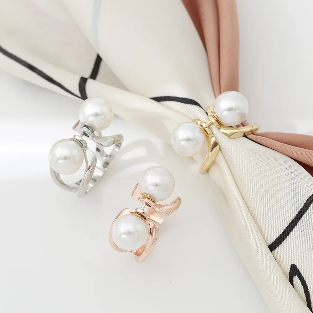 2023 Silk Scarf Square Ring Buckle Smooth Champagne Gold Silver Letter Flower Pearl Brick Versatile Decorative Scarf Accessories
2023 Silk Scarf Square Ring Buckle Smooth Champagne Gold Silver Letter Flower Pearl Brick Versatile Decorative Scarf Accessories