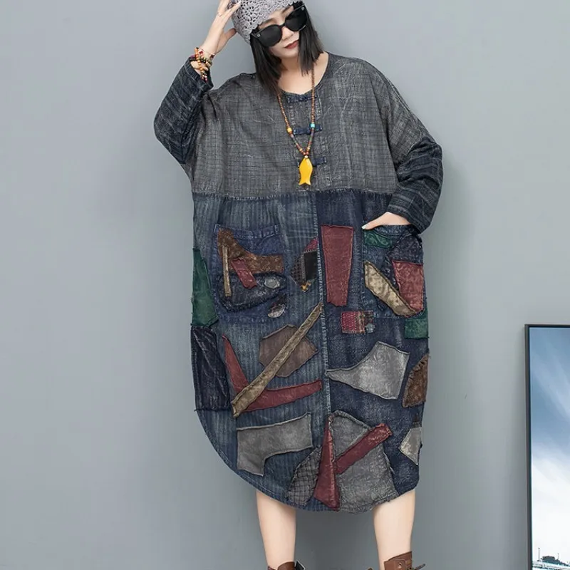 

2024 Spring Autumn New Heavy Industry Patch Splicing Button Round Neck Long Sleeved Dress Loose Mid Length Dress LX715