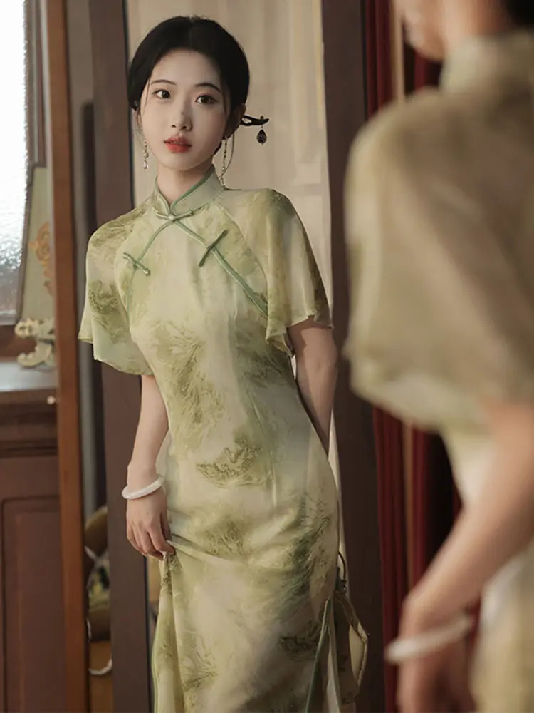 Chinese Qipao Youth Style Girl Elegant Summer Cheongsam Green Daily New Chinese Women's Dress
Chinese Qipao Youth Style Girl Elegant Summer Cheongsam Green Daily New Chinese Women's Dress