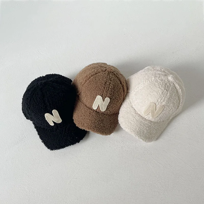 Fashion Letter Kids Baseball Cap Winter Lamb Wool Hat for Girls Boy Korean Children Caps Adjustable Casual Baby Accessories 1-6Y
Fashion Letter Kids Baseball Cap Winter Lamb Wool Hat for Girls Boy Korean Children Caps Adjustable Casual Baby Accessories 1-6Y