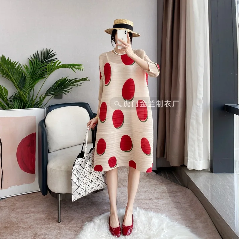 

Miyake Pleated Polka Dot Dress 2024 New Western-style Loose Fit Plus Size Bottom Long Sleeved Dress