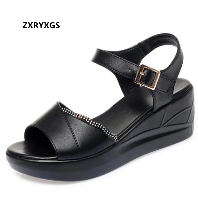 ZXRYXGS Summer Rhinestones Soft Genuine Leather Sandals Women Increase Sandals 2022 Big Size Open Toe Beach Shoes Wedges Sandals
ZXRYXGS Summer Rhinestones Soft Genuine Leather Sandals Women Increase Sandals 2022 Big Size Open Toe Beach Shoes Wedges Sandals